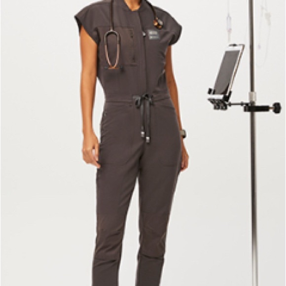 FIGS Star Wars Collaboration Dark Brown Crogu Jumpsuit size Large - Picture 2 of 4